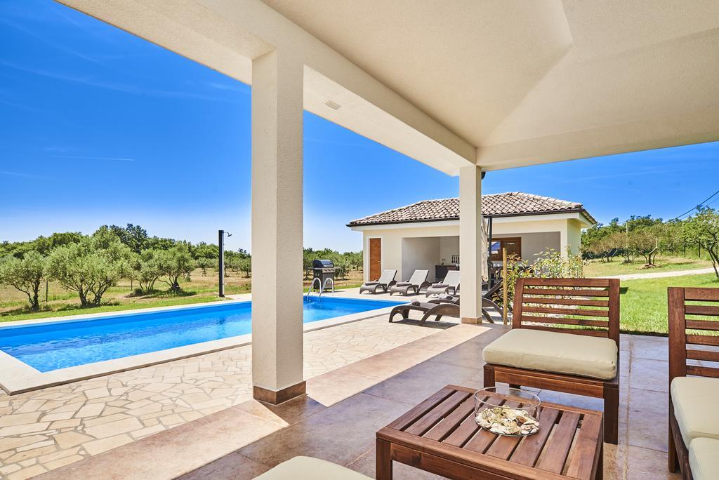 Vila Montrin